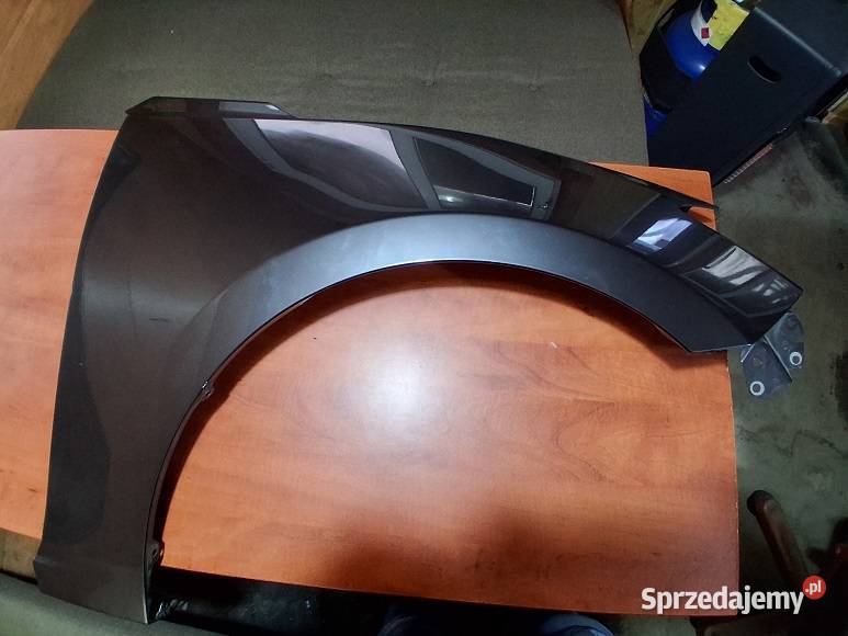 Mazda 3 BN 16 18 Błotnik prawy przód ORYGINAŁ Słupca sprzedam