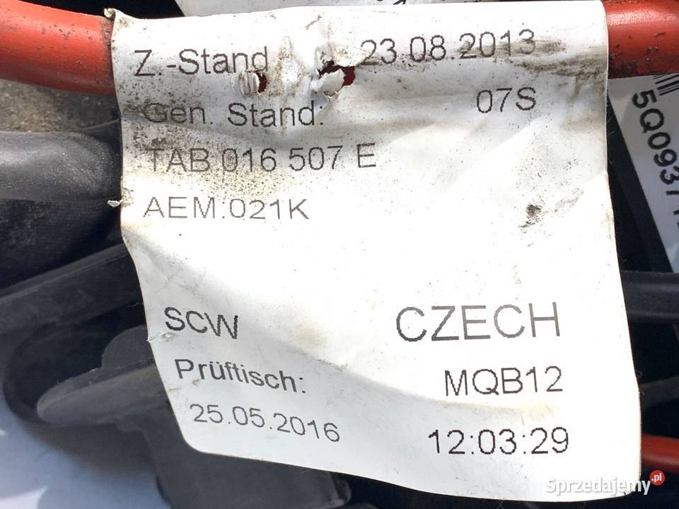 SKRZYNKA BEZPIECZNIKÓW SKODA OCTAVIA III osobowe Skrzynki bezpieczników podkarpackie