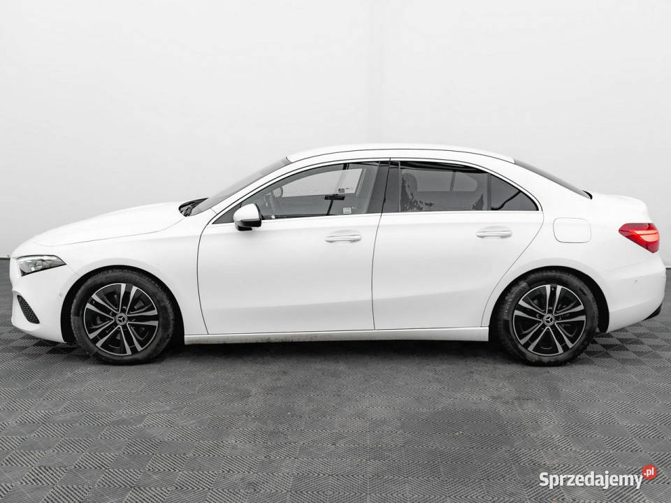 Mercedes A 200 GD8K629200 d Progressive 8GDCT kamera cofania Gdańsk
