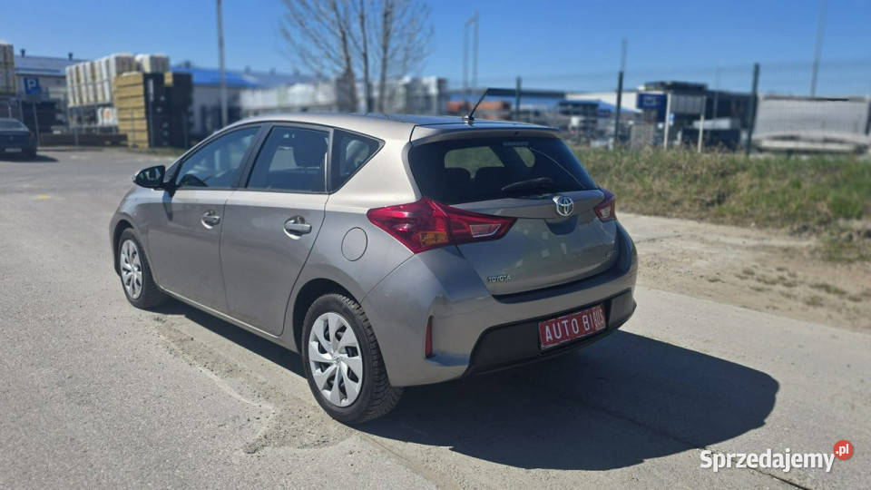 Toyota Auris climatronic ledy II 2012 czujnik deszczu Lębork sprzedam