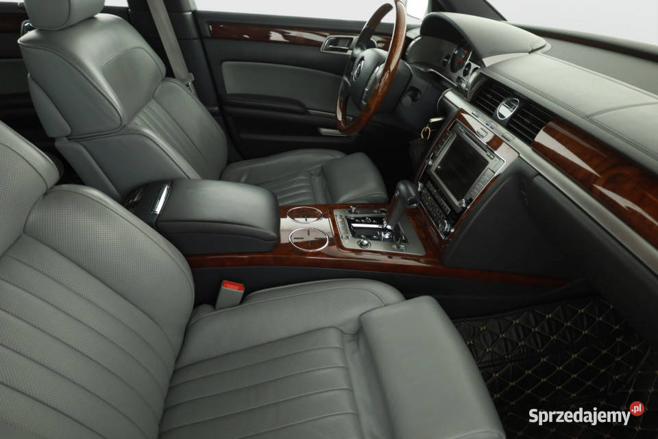 VW Phaeton 42 V8