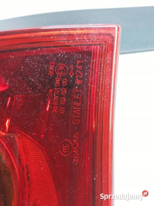 LAMPA TYŁ LEWA SEDAN Infiniti Q50 I 2013 sprzedam