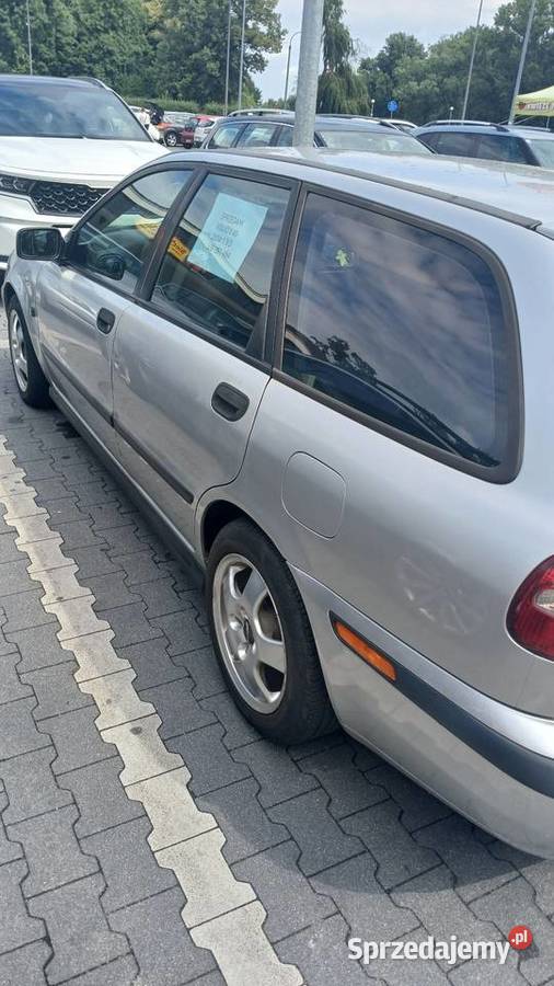 Volvo v 40 2004 r 1900cm3