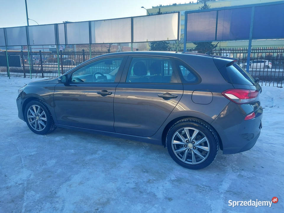 Hyundai i30 1400 benz SALON 100 bezwypadkowy III kurtyny powietrzne Warszawa