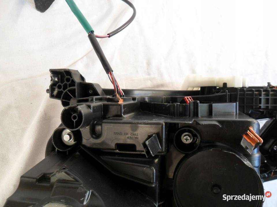 Reflektor Przód strona prawa Nissan Leaf II ZE1 osobowe Nowy Tomyśl