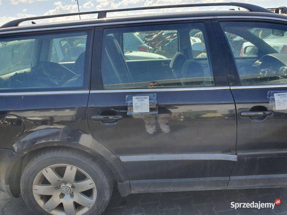DRZWI PRAWE TYŁ VOLKSWAGEN PASSAT B5 LIFT LC9Z Lipno