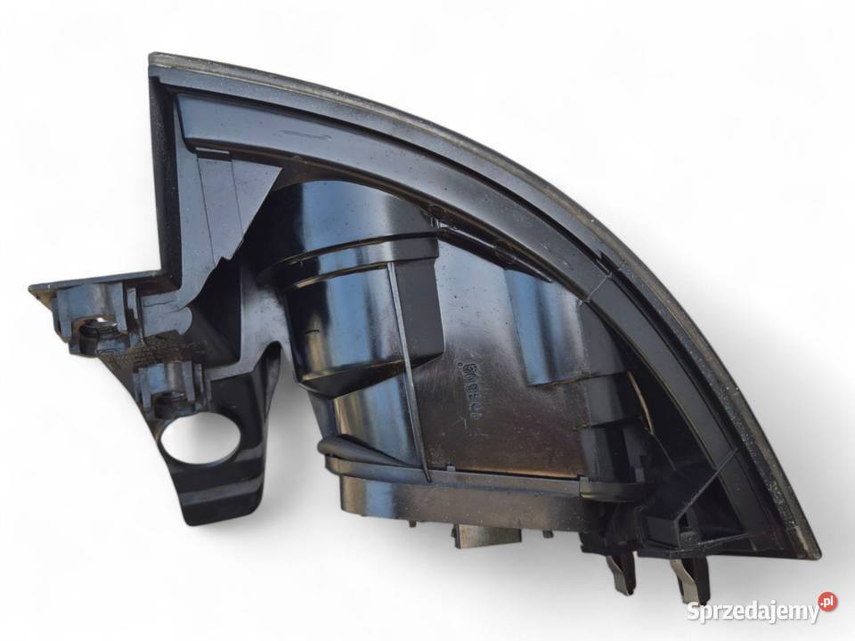 LAMPA TYŁ PRAWA W BŁOTNIK SEAT IBIZA III SMOKE sprzedam