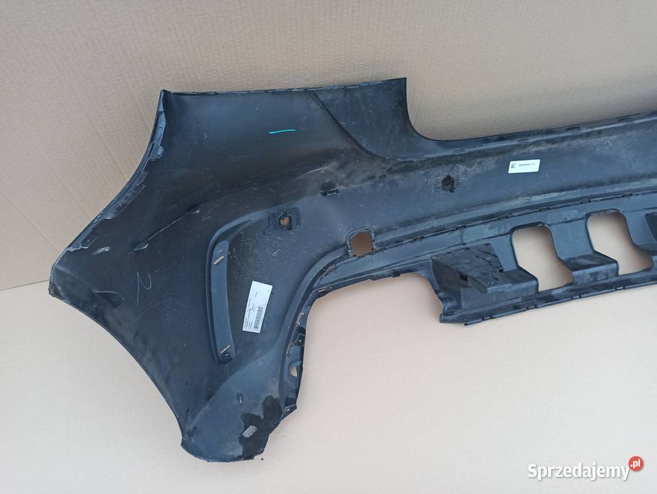 MERCEDES AKLASA W176 AMG ZDERZAK TYŁ TYLNY Bieleń