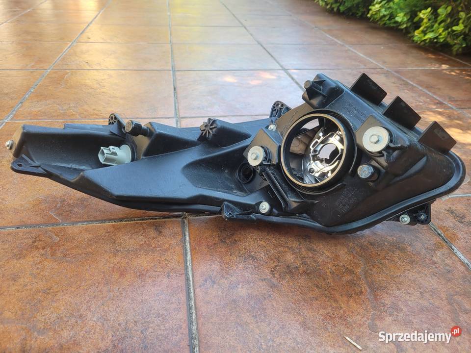 Suzuki Burgman K7K13 400 reflektor lampa przód Piła