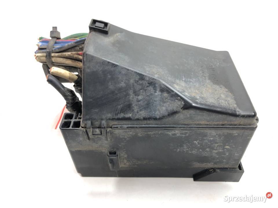 SKRZYNKA BEZPIECZNIKÓW SUZUKI SWIFT III podkarpackie