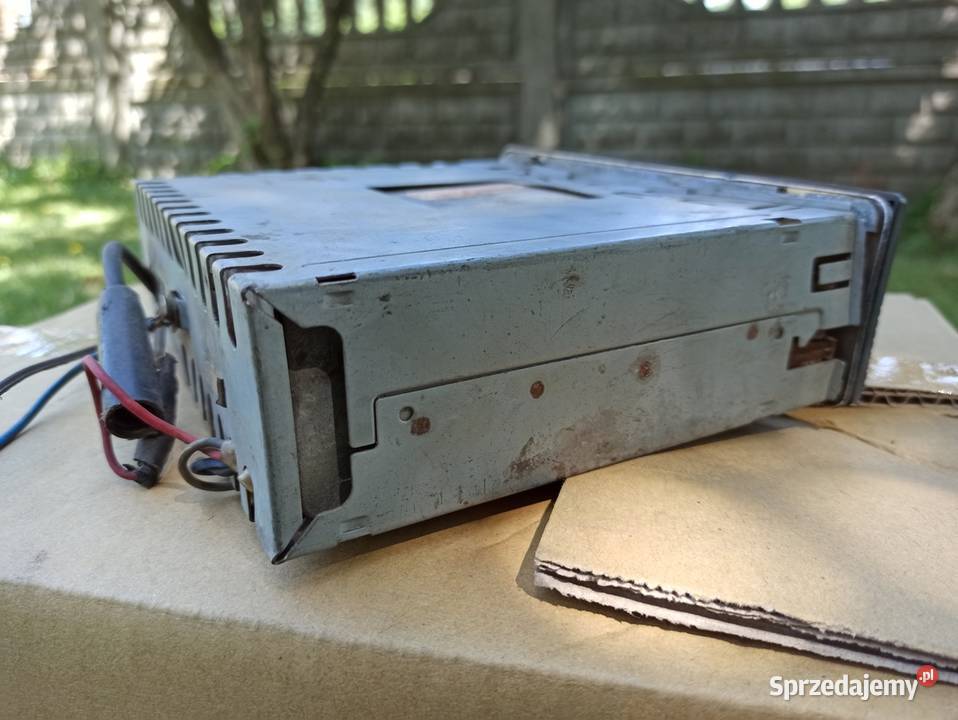 Radio kaseciak AR8240 do starego samochodu Ostrów Wielkopolski