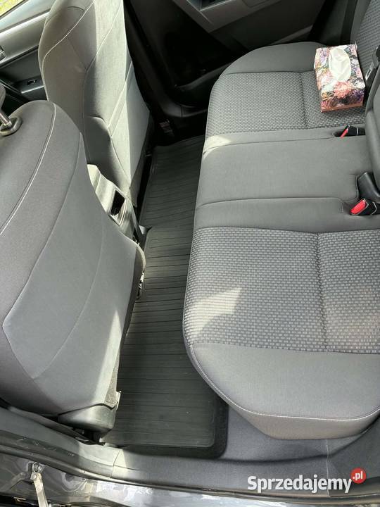 Toyota corolla 2017 r szara 1598cm3 Corolla mazowieckie Konstancin-Jeziorna