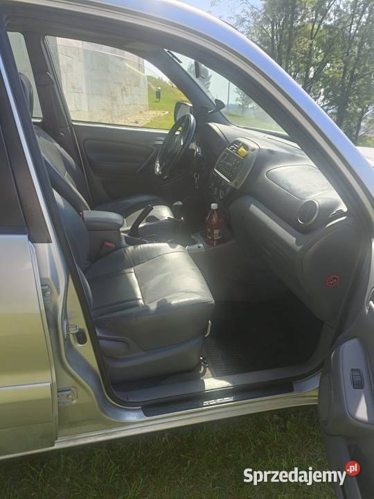 Toyota RAV4 20 D4D 4x4 2001 Klimatyzacja 4x4 nieuszkodzony Pińczów sprzedam