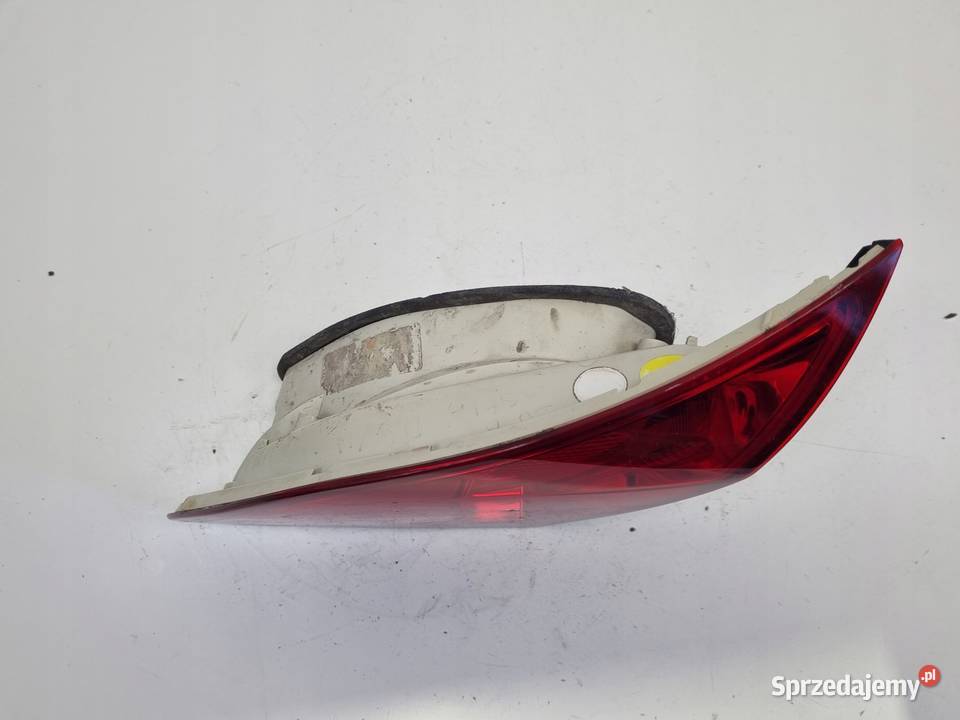 Opel Astra IV J TYLNIA TYLNA LAMPA PRAWA prawy Janów