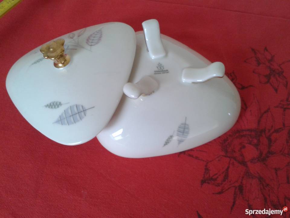 Bomboniera cukiernicaporcelana Efchenbach Ropa