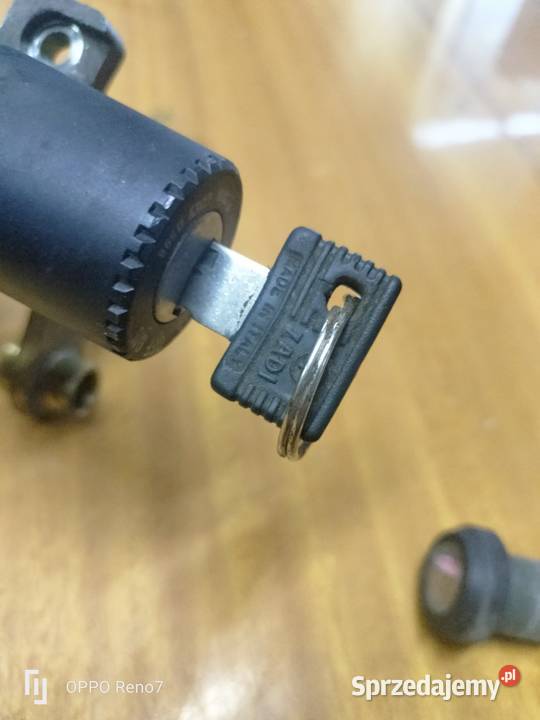 Stacyjka zamek skuter Derbi vamos 50