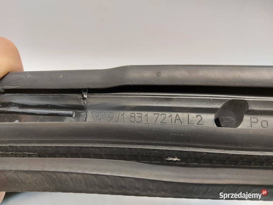 Porsche Taycan GTS 9J1 2023r Uszczelka drzwi osobowe