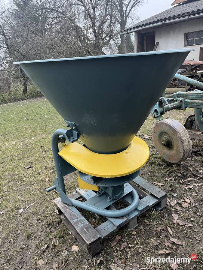 Rozsiewacz lej 300l Jarosław