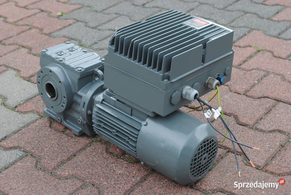 Motoreduktor kątowy 075kw 078obrmin z hamulcem
