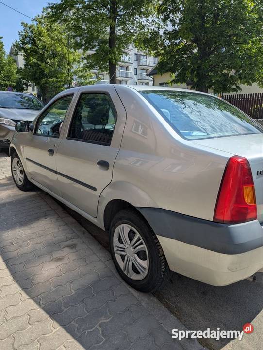 Dacia Logan 16 Benzyna niski przebieg 1600cm3 świętokrzyskie Kielce