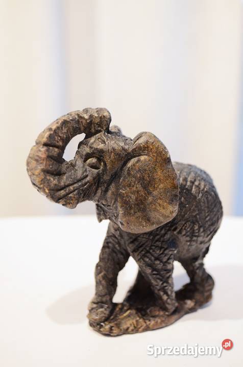 Słoń rzeźba z kamienia