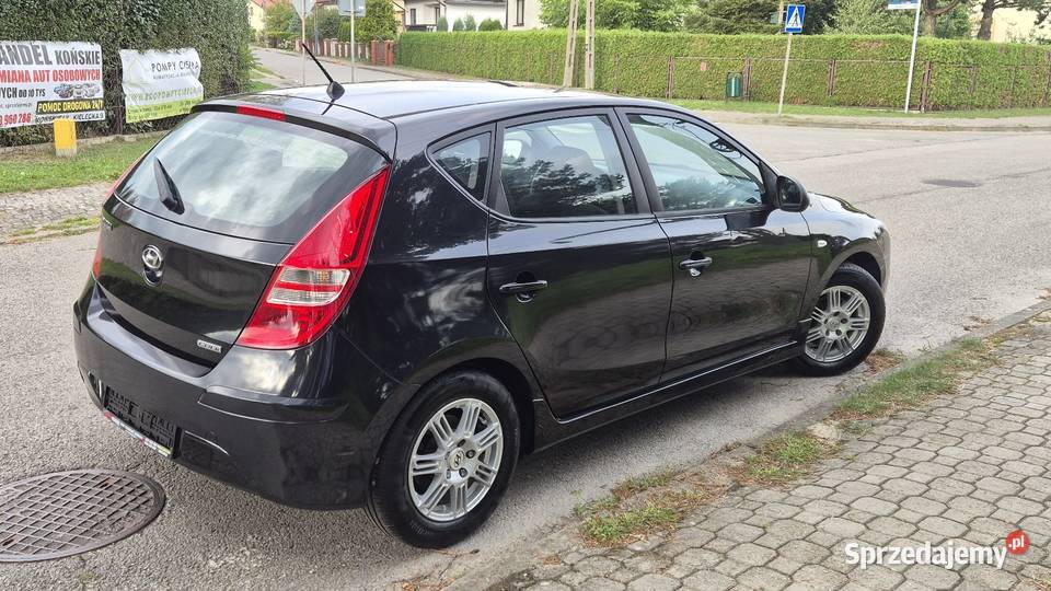 HYUNDAI I30 LIFT 16 CRDI OPŁACONY Z NIEMIEC Hatchback świętokrzyskie sprzedam