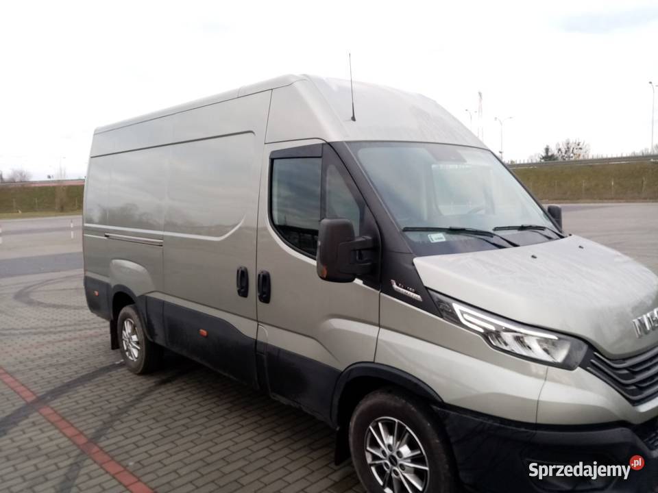 Iveco Daily 30 HiMatic mały przebieg super stan nieuszkodzony Puławy sprzedam