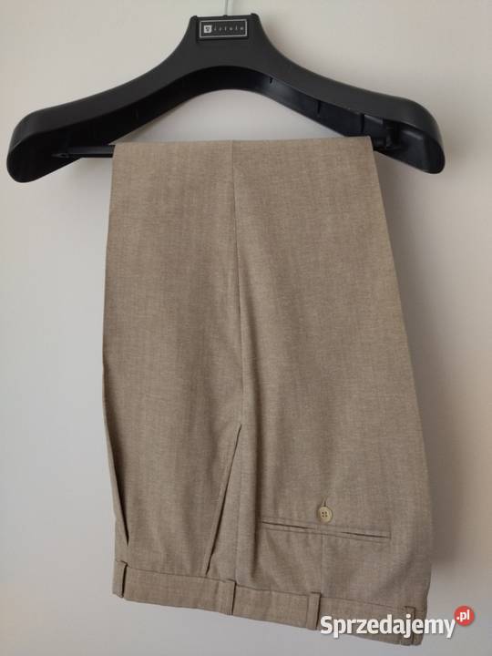 Garnitur męski beżowy letni marki Vistula zachodniopomorskie Szczecin