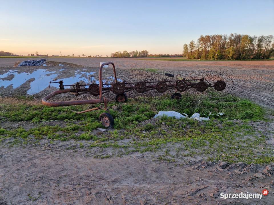 Zgrabiarka nieuszkodzony Rolnictwo łódzkie Sulmów