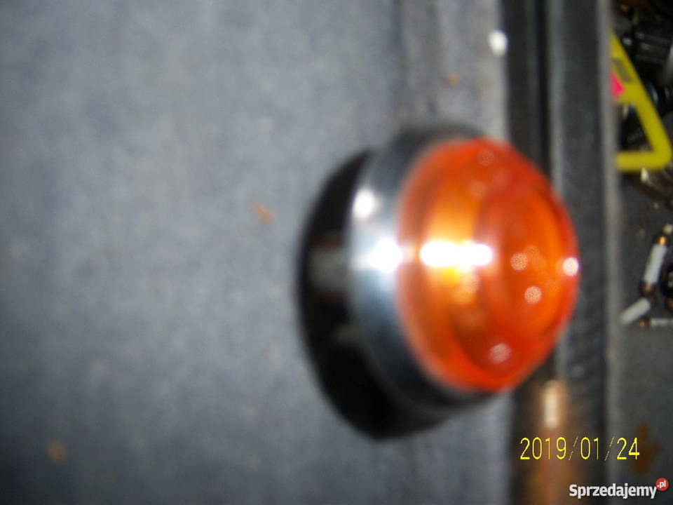 Fiat 125 p 1300 PF 1500 okrągła lampka Kielce