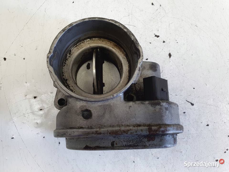 PRZEPUSTNICA VW Golf V 20 TDI era Rudka