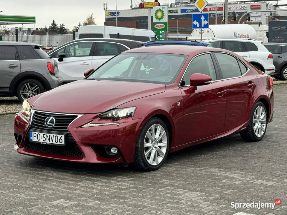 Lexus IS Zarejestrowany w PolsceHYBRYDARoczna