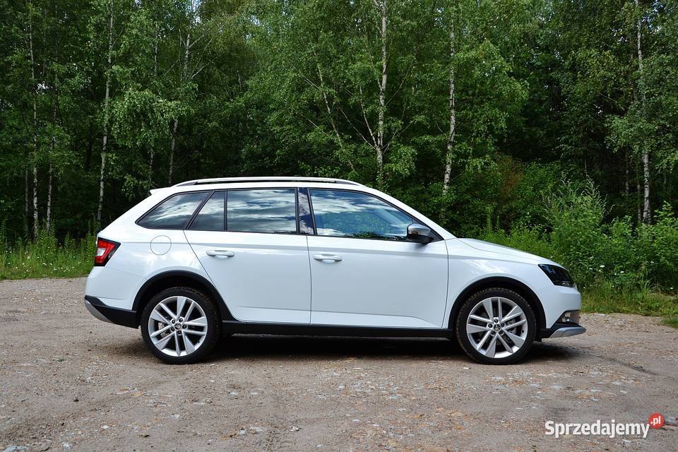 zderzak tylni Skoda Fabia III 6V0 Scout