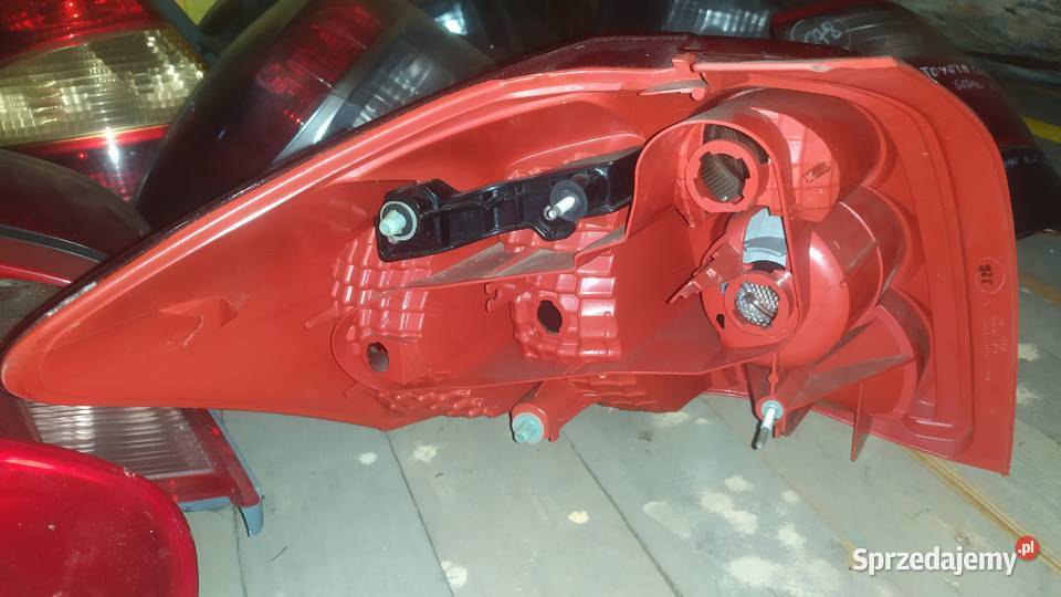 Toyota auris lampa tył prawa 2006 2009 oryginał dolnośląskie Wrocław