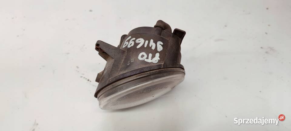 HALOGEN LEWY PRZÓD AUDI A4 B8 A5 8T 8T0941699 Przystajń