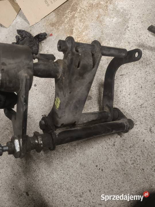 Piaggio Xevo Xevo zawieszenie silnika