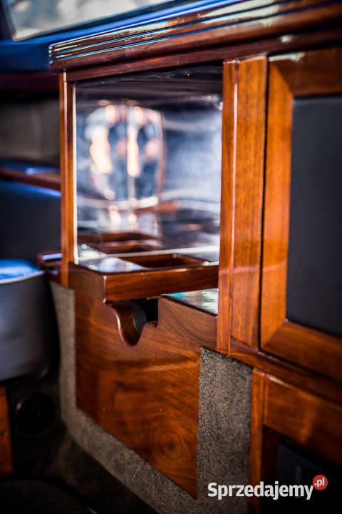 Lincoln Town Car Stretch Limo 100 Inch Gdańsk