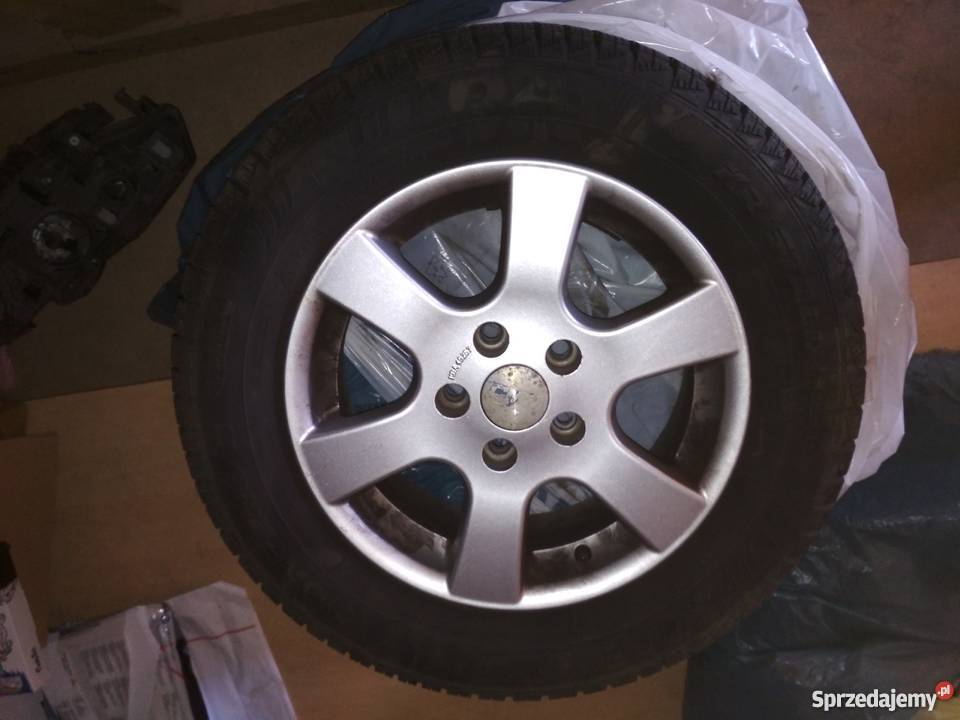 VW GOLF V ZAREJESTROWANY DUŻA NAVI OPONY NA ALU welurowa tapicerka Wrocław