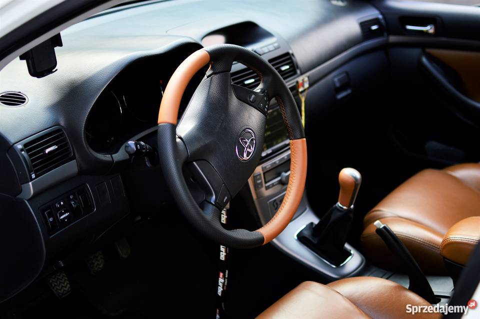 Toyota Avensis T25 Kombi Skóra Navi Klima Radzymin