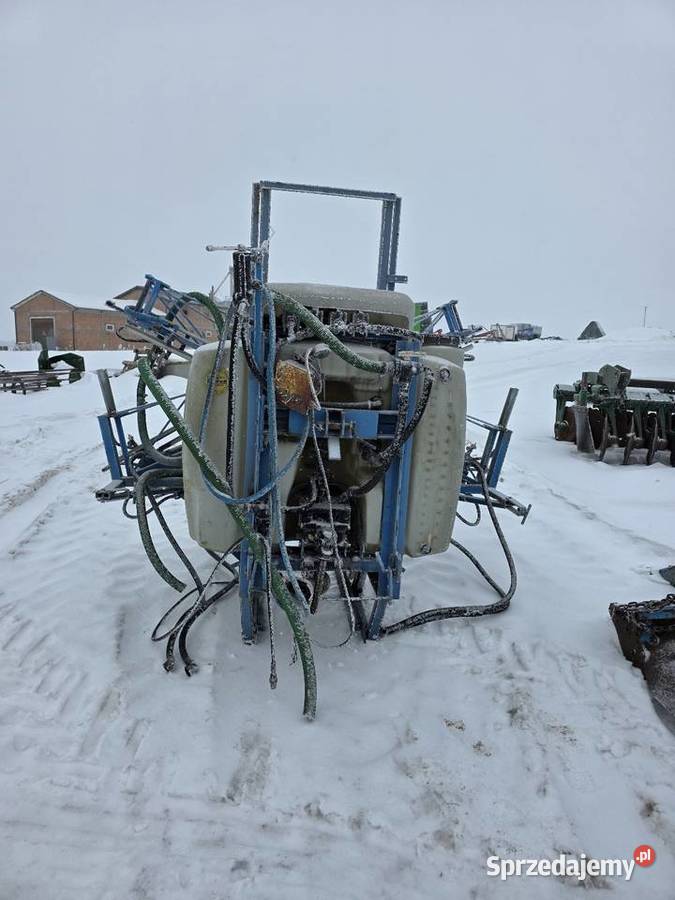 Opryskiwacz 800l elektryczne sterownie z kabiny