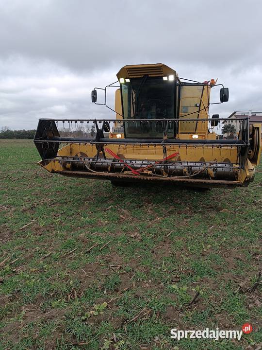 Kombajn zbożowy News Holland Tx34 heder 45m z sprzedam