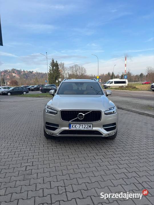 Volvo XC90 wersja MOMENTUM 20 D5 235 SUV Samochody osobowe Przemyśl