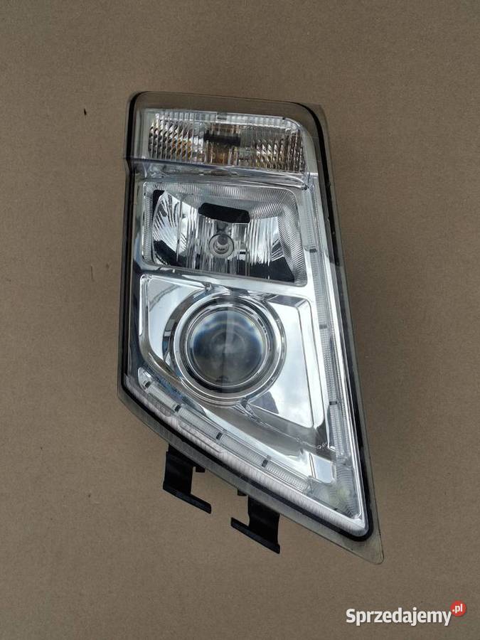 VOLVO FH13 REFLEKTOR PRAWY LAMPA PRAWA ORYGINAŁ ciężarowe Bieleń