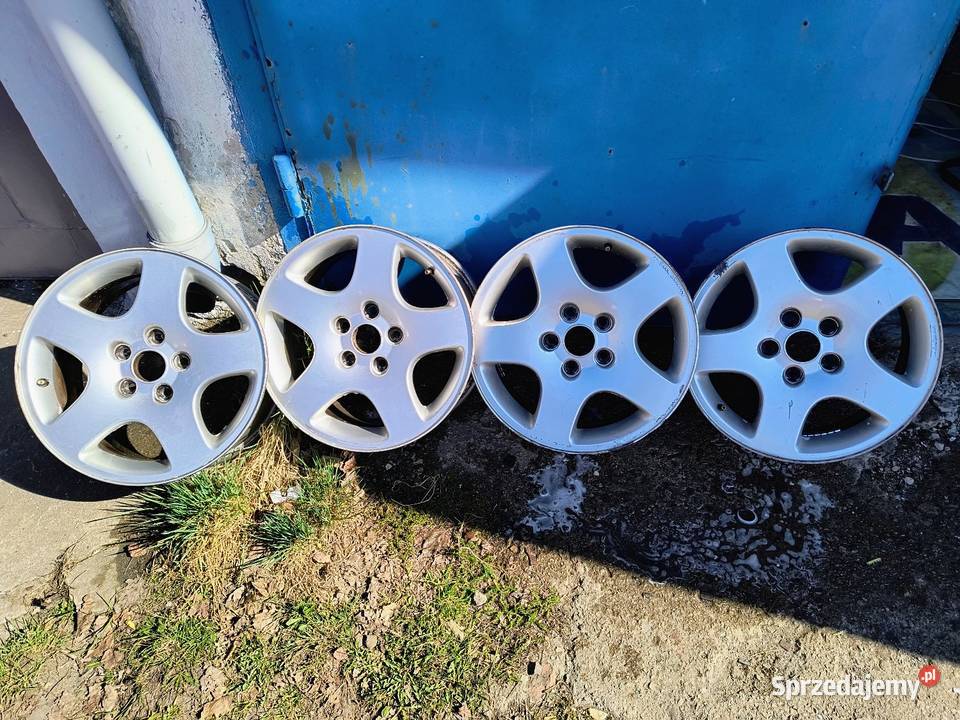 Aluminiowe felgi audi OEM 5x112 7J et45 R16