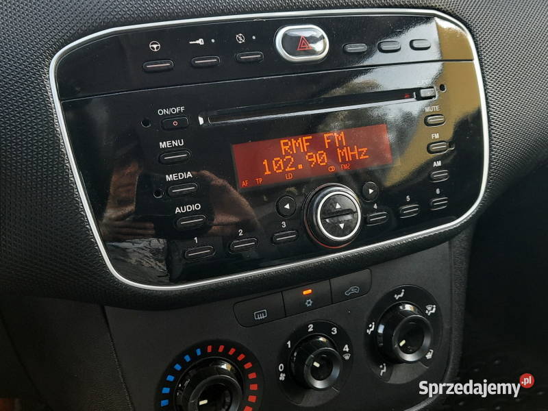 Fiat Punto 2012 14 77 salon 1wł przebieg 32000 1400cm3 Wałbrzych