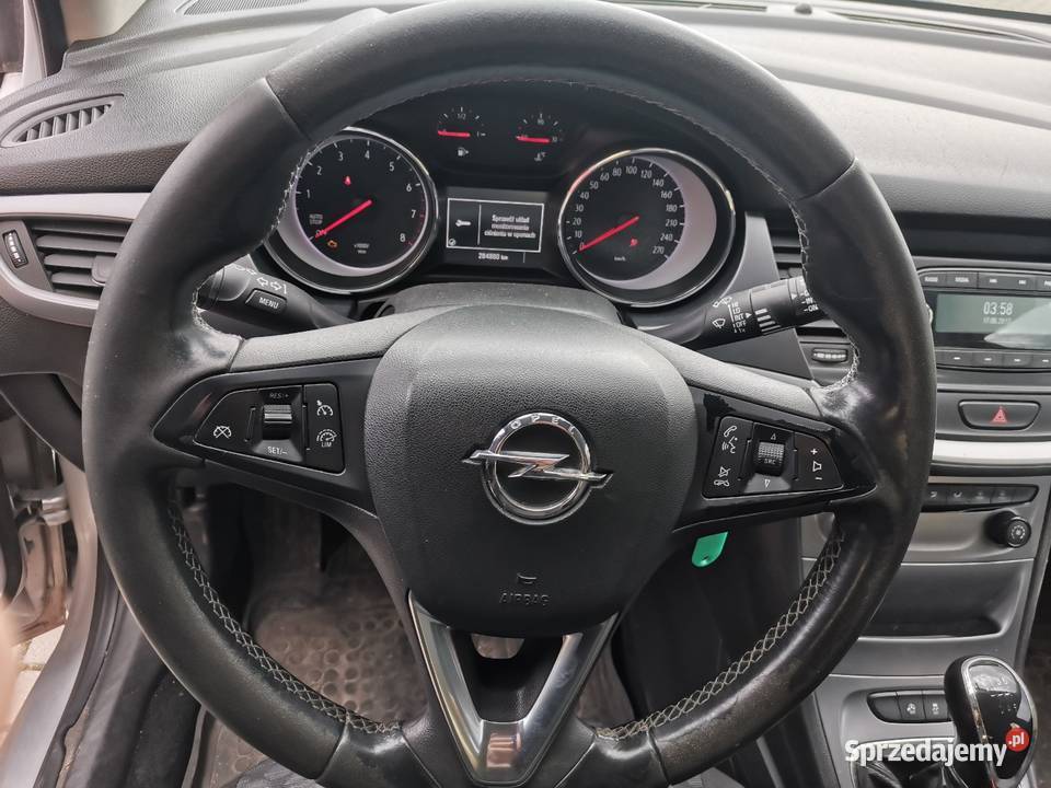 Opel Astra 2017 r 16 benzyna kupiony w polskim salonie lubelskie Oseredek