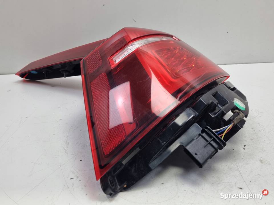 Volvo V60 II 1824r TYLNIA TYLNA LAMPA LEWA lewy Chełm