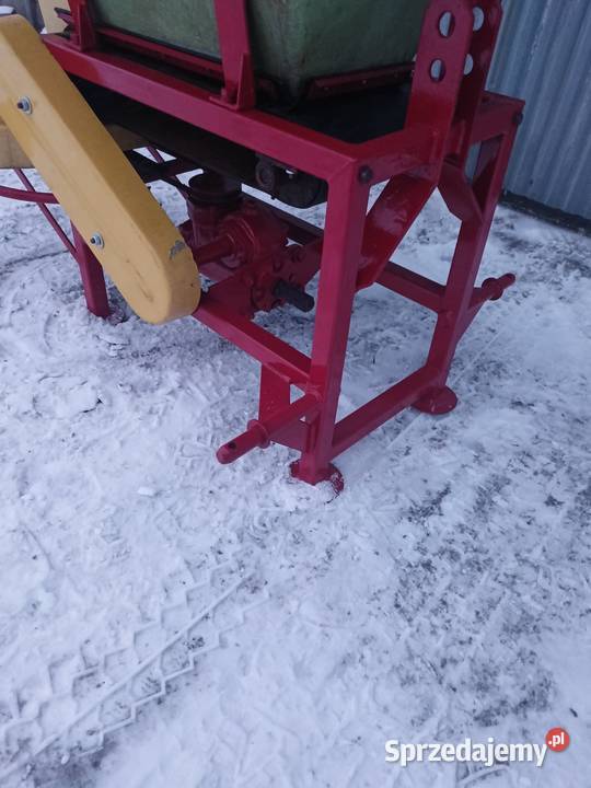 Rozsiewacz Motyl Rozsiewacze nawozów Iłża