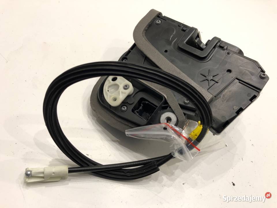 ZAMEK DRZWI PRAWY PRZÓD OPEL ASTRA K Hatchback