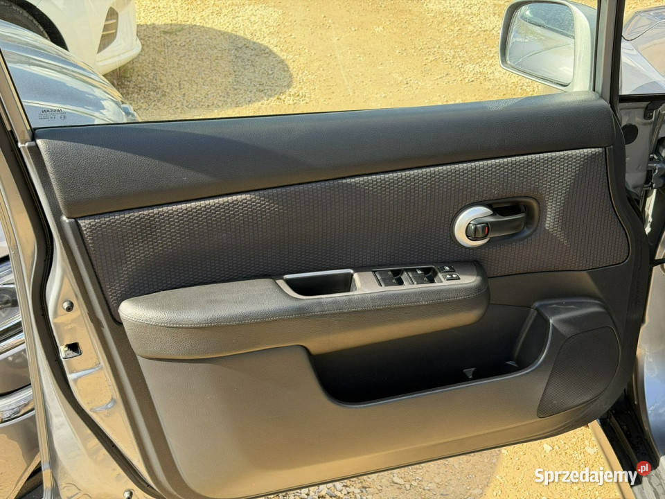 Nissan Tiida czujnik deszczu Częstochowa